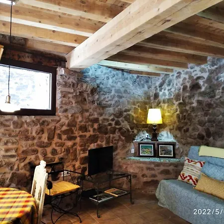 Casa Sorianna Daire Montenegro de Cameros