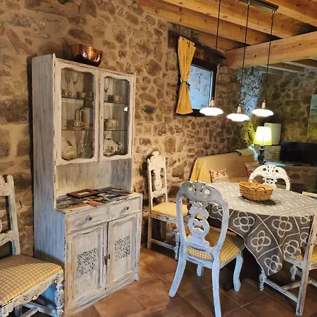 Casa Sorianna * Montenegro de Cameros
